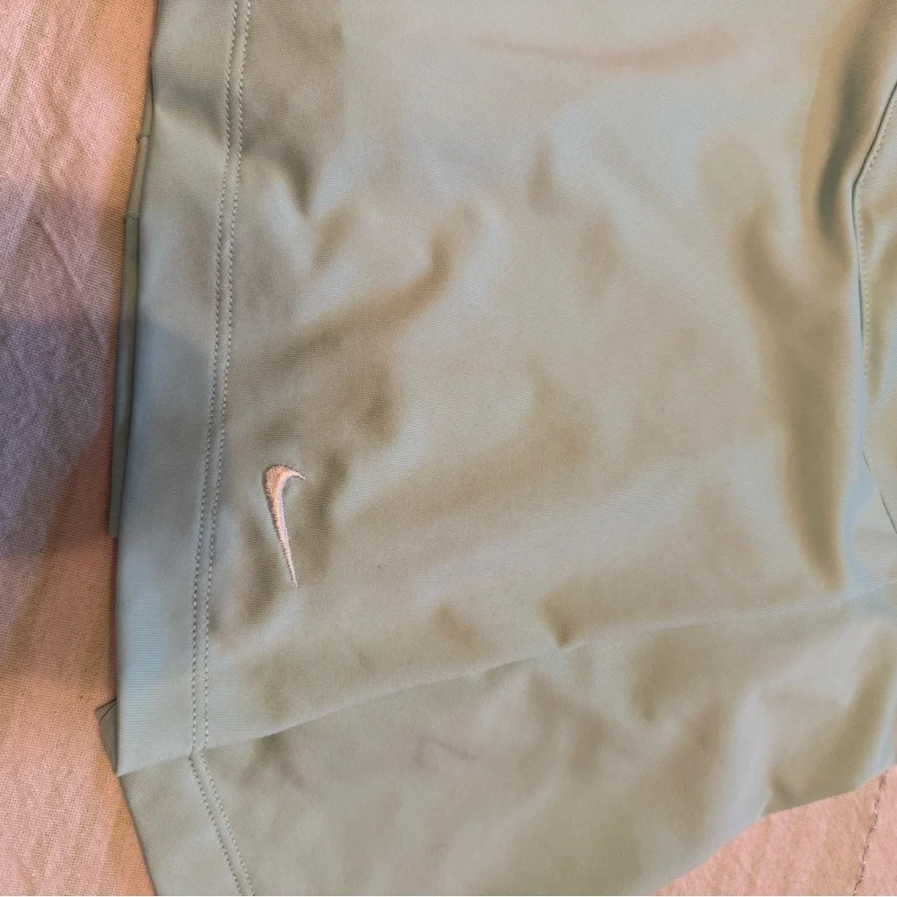 Nike Women's‎ Mint Green Skort